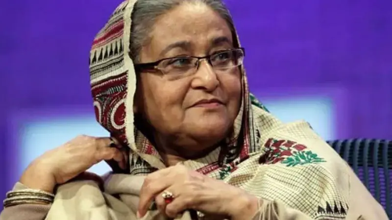 হাসিনা পালিয়ে যাওয়ার ৫ মাস, লজ্জায় এখনো মুখ দেখাননি? হাসিনা পালিয়ে যাওয়ার ৫ মাস, লজ্জায় এখনো মুখ দেখাননি?