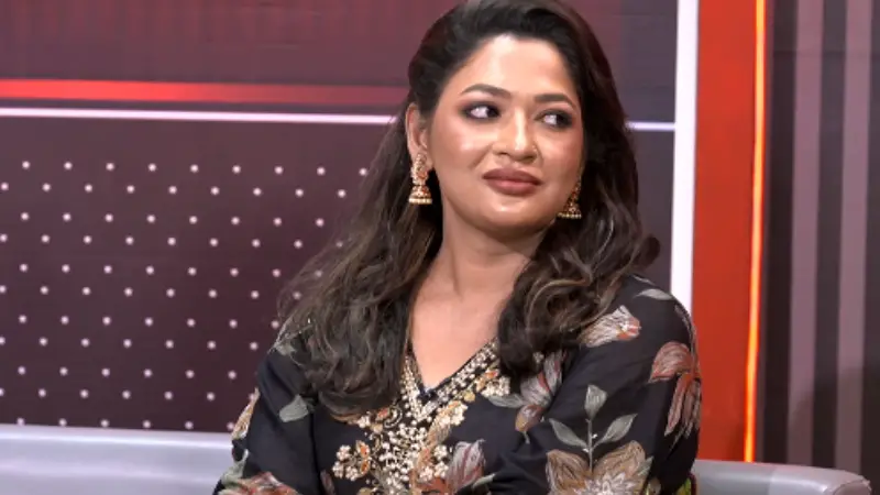 দেশে সিঙ্গেল মাদারদের প্রচুর চ্যালেঞ্জ: বাঁধন দেশে সিঙ্গেল মাদারদের প্রচুর চ্যালেঞ্জ: বাঁধন