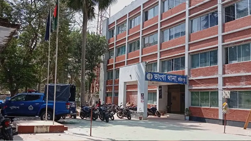 ওসি শুন্য ভাঙ্গা থানা চলছে যেভাবে ওসি শুন্য ভাঙ্গা থানা চলছে যেভাবে