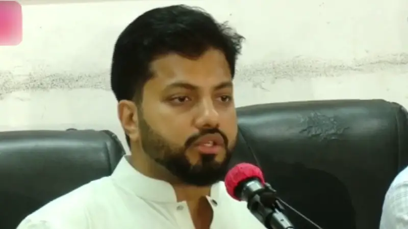 শেখ হাসিনার মধু খেয়ে রাজনীতি করেছি কিনা তার জবাব জনগণই দিবে: ইশরাক শেখ হাসিনার মধু খেয়ে রাজনীতি করেছি কিনা তার জবাব জনগণই দিবে: ইশরাক