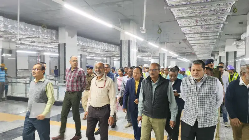 মাটির নিচে সবচেয়ে বড় মেট্রো স্টেশন মাটির নিচে সবচেয়ে বড় মেট্রো স্টেশন