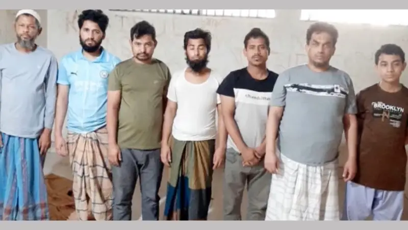 নারায়ণগঞ্জ ও ময়মনসিংহে গোপন বৈঠক, রোহিঙ্গা সশস্ত্র গোষ্ঠীর প্রধানসহ আটক ১০ নারায়ণগঞ্জ ও ময়মনসিংহে গোপন বৈঠক, রোহিঙ্গা সশস্ত্র গোষ্ঠীর প্রধানসহ আটক ১০