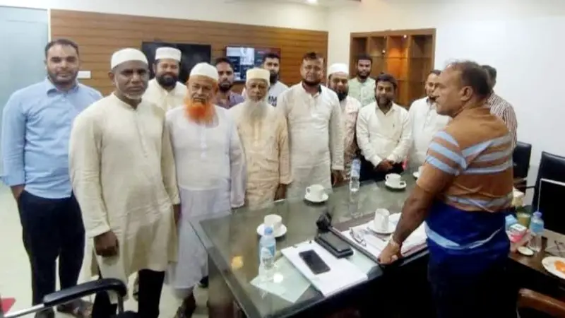 টঙ্গীতে আইনশৃঙ্খলা পরিস্থিতি নিয়ে থানার ওসির সাথে জামায়াতের বৈঠক টঙ্গীতে আইনশৃঙ্খলা পরিস্থিতি নিয়ে থানার ওসির সাথে জামায়াতের বৈঠক