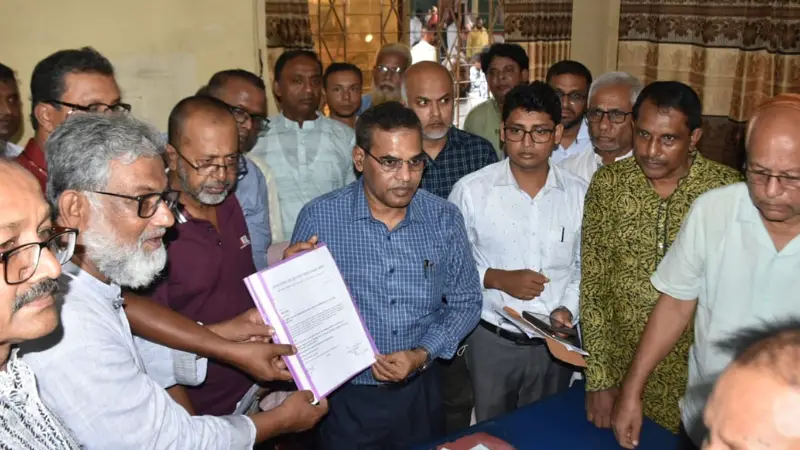 যশোর-ঢাকা রুটে আরেকটি ট্রেন চালুর প্রতিশ্রুতি রেলওয়ে ডিজির যশোর-ঢাকা রুটে আরেকটি ট্রেন চালুর প্রতিশ্রুতি রেলওয়ে ডিজির