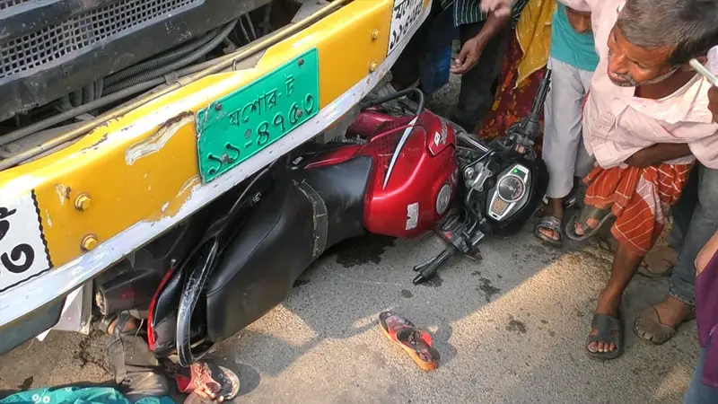 বাড়ি ফেরা হলো না গোলাম মোস্তফার, পরিবার হারাল প্রাণ বাড়ি ফেরা হলো না গোলাম মোস্তফার, পরিবার হারাল প্রাণ