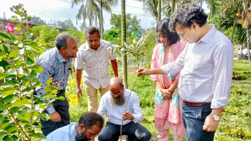 গাইবান্ধায় বৃক্ষরোপন করলেন সড়কের অতিরিক্ত প্রধান প্রকৌশলী আমান গাইবান্ধায় বৃক্ষরোপন করলেন সড়কের অতিরিক্ত প্রধান প্রকৌশলী আমান