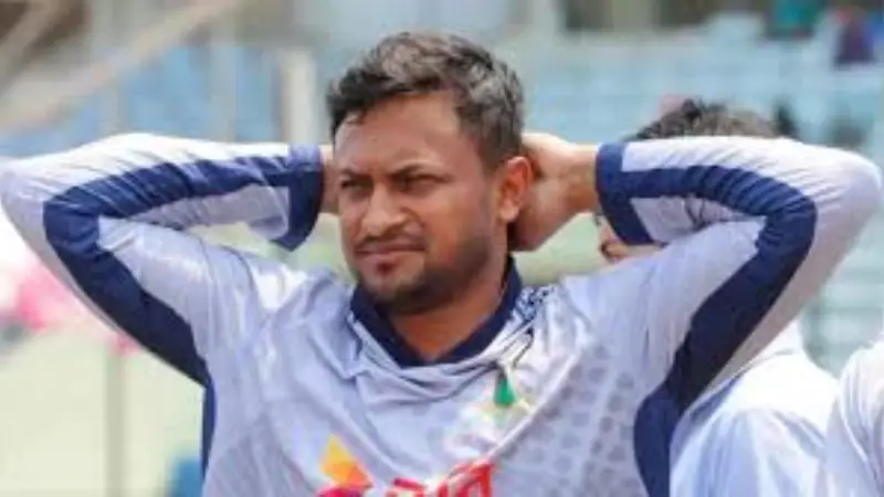 আবারও দুঃসংবাদ পেলেন সাকিব আবারও দুঃসংবাদ পেলেন সাকিব