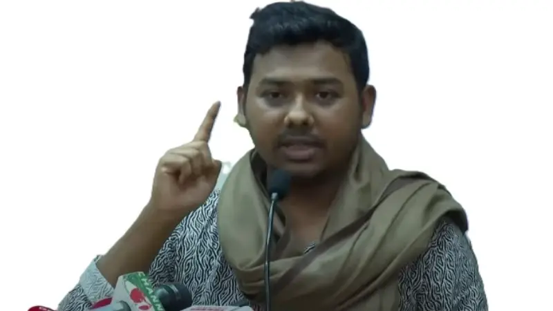 আমরা রাজনীতি বুঝি না, তারা মহা রাজনীতি বুঝে আমরা রাজনীতি বুঝি না, তারা মহা রাজনীতি বুঝে