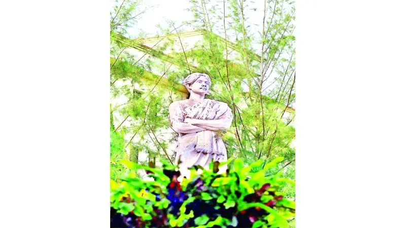 কবির নামে বিশ্ববিদ্যালয় কবির নামে বিশ্ববিদ্যালয়