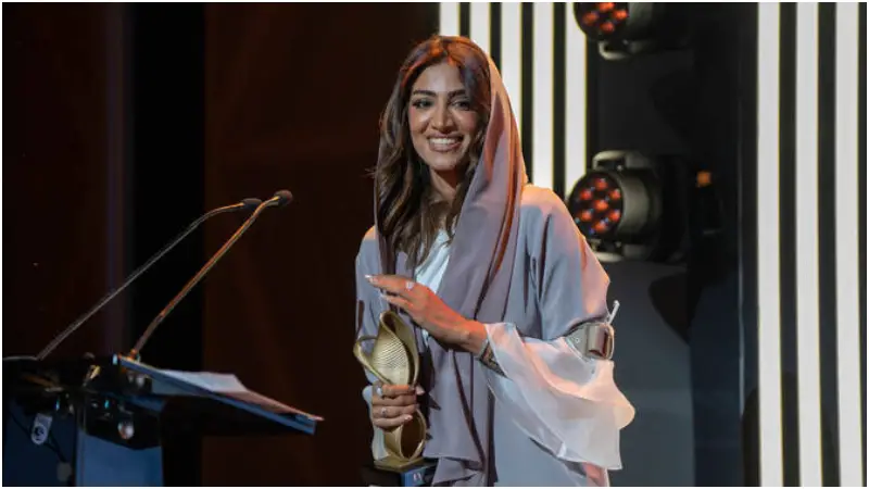 ফ্যাশনের রাজধানী এখন রিয়াদ? সৌদি ফ্যাশন অ্যাওয়ার্ডসে নজর পুরো দুনিয়ার ফ্যাশনের রাজধানী এখন রিয়াদ? সৌদি ফ্যাশন অ্যাওয়ার্ডসে নজর পুরো দুনিয়ার