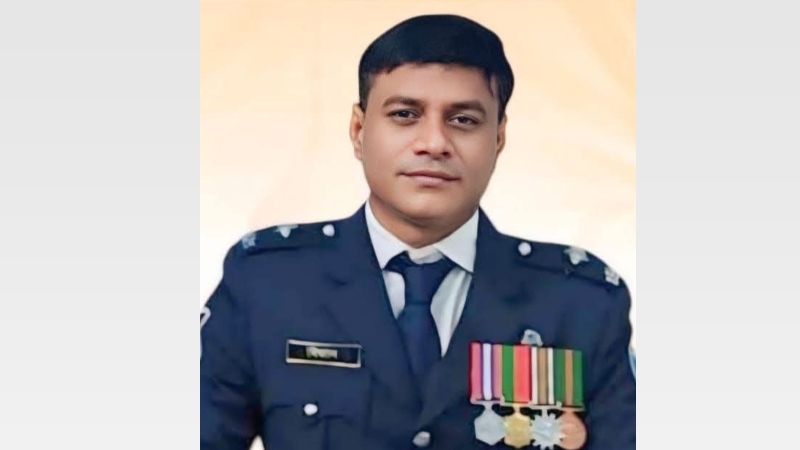 মামলার প্রধান আসামি কোতোয়ালী থানার ওসি, বিতর্কের পর ময়মনসিংহ পুলিশ লাইনে সংযুক্ত মামলার প্রধান আসামি কোতোয়ালী থানার ওসি, বিতর্কের পর ময়মনসিংহ পুলিশ লাইনে সংযুক্ত