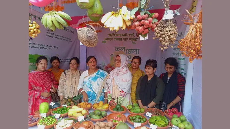 ফরিদপুরে বর্ণিল আয়োজনে শুরু হলো জাতীয় ফল মেলা ফরিদপুরে বর্ণিল আয়োজনে শুরু হলো জাতীয় ফল মেলা