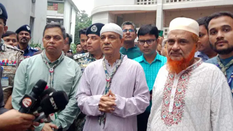 আওয়ামী লীগ নেতাদের পালানোর বিষয়ে যে তথ্য দিলেন স্বরাষ্ট্র উপদেষ্টা আওয়ামী লীগ নেতাদের পালানোর বিষয়ে যে তথ্য দিলেন স্বরাষ্ট্র উপদেষ্টা