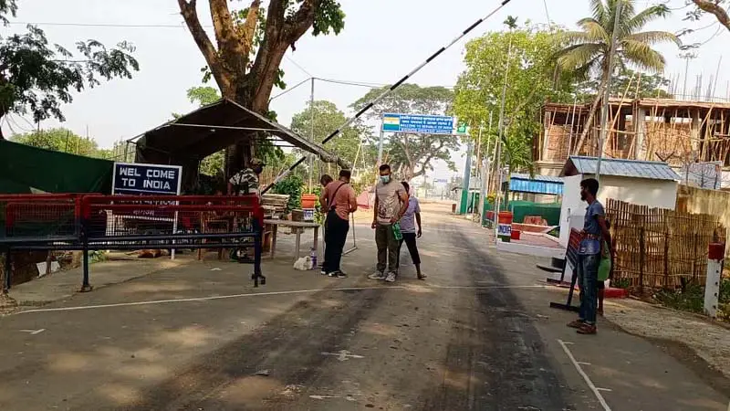 বাংলাদেশিদের ওপর নিষেধাজ্ঞা তুলে নিল ত্রিপুরার হোটেল মালিকরা বাংলাদেশিদের ওপর নিষেধাজ্ঞা তুলে নিল ত্রিপুরার হোটেল মালিকরা