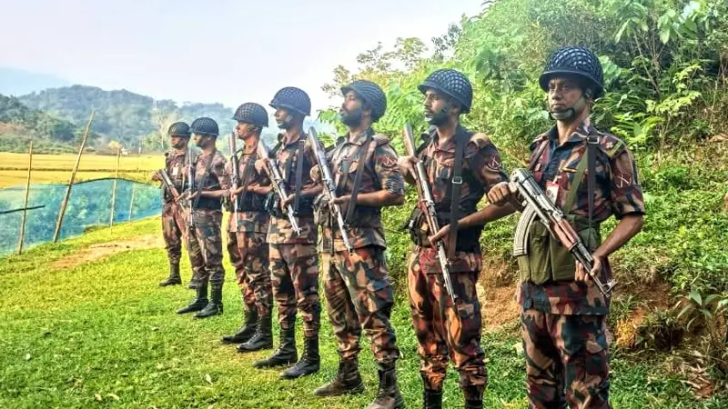 মেঘালয়ে কারফিউ, সুনামগঞ্জ সীমান্তে বিজিবির টহল জোরদার মেঘালয়ে কারফিউ, সুনামগঞ্জ সীমান্তে বিজিবির টহল জোরদার