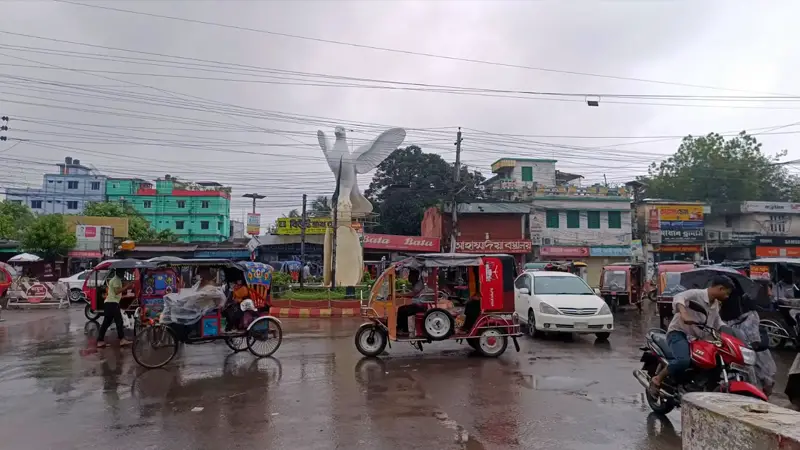 ঝিনাইদহে লঘুচাপের প্রভাবে দিনভর গুড়ি গুড়ি বৃষ্টি, শ্রমজীবী মানুষের দুর্ভোগ ঝিনাইদহে লঘুচাপের প্রভাবে দিনভর গুড়ি গুড়ি বৃষ্টি, শ্রমজীবী মানুষের দুর্ভোগ