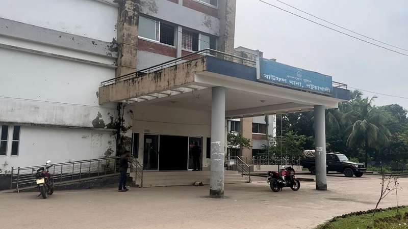 শিশুকে যৌন হয়রানি করার অভিযোগ শিশুকে যৌন হয়রানি করার অভিযোগ