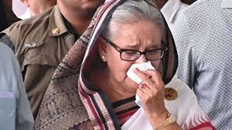 হাসিনার পতনের পর লাপাত্তা যে সব তারকারা হাসিনার পতনের পর লাপাত্তা যে সব তারকারা