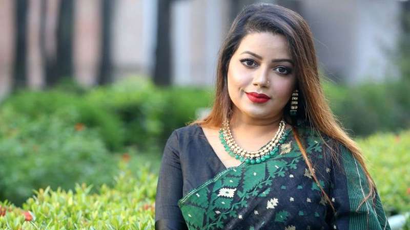 প্রেমের দোকানদার দিয়েও কণার বাজিমাত প্রেমের দোকানদার দিয়েও কণার বাজিমাত