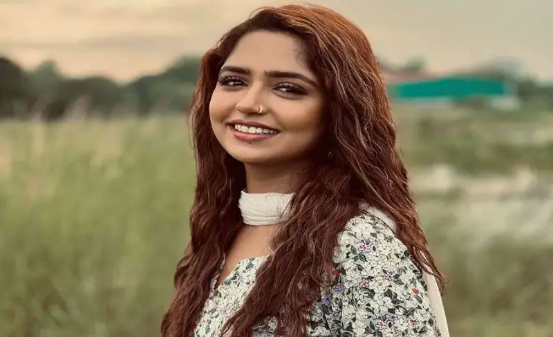 ভাইকে আমার খুবই ভালো লাগে ভাইকে আমার খুবই ভালো লাগে
