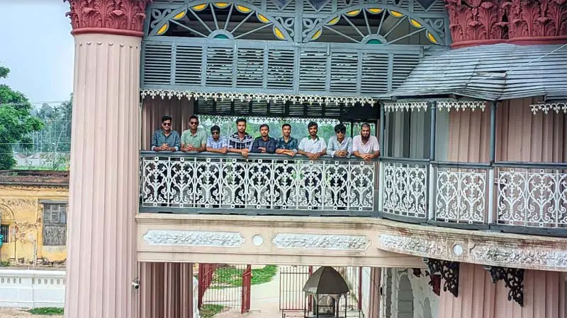 ঘুরে এলাম পুঠিয়ার রাজবাড়ী ঘুরে এলাম পুঠিয়ার রাজবাড়ী