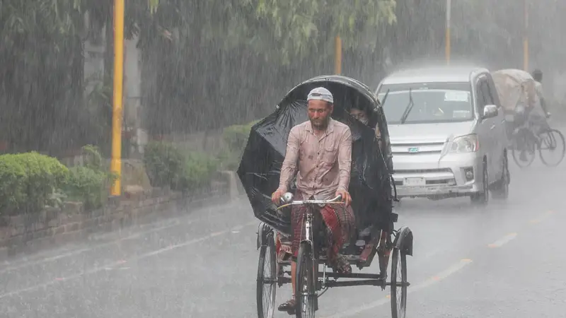 সব বিভাগে ভারী বৃষ্টির আভাস