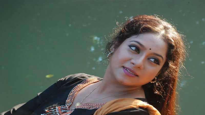 নতুন ছবি পোস্ট, কিসের ইঙ্গিত দিলেন চিত্রনায়িকা শাবনূর নতুন ছবি পোস্ট, কিসের ইঙ্গিত দিলেন চিত্রনায়িকা শাবনূর