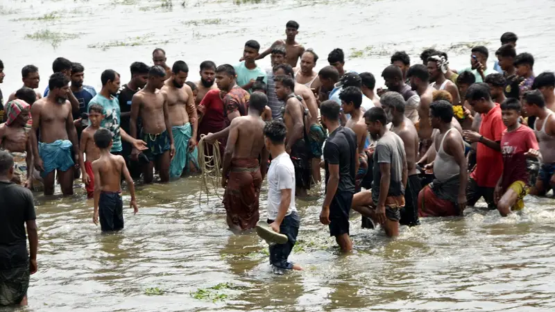বন্ধুদের সাথে গোসল করতে গিয়ে ঘাগট নদীতে প্রাণ গেল আবিরের বন্ধুদের সাথে গোসল করতে গিয়ে ঘাগট নদীতে প্রাণ গেল আবিরের