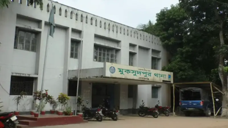 মুকসুদপুরে পুলিশের ওপর হামলা করে আসামি ছিনতাইয়ের মামলায় ৩৫ আসামি কারাগারে মুকসুদপুরে পুলিশের ওপর হামলা করে আসামি ছিনতাইয়ের মামলায় ৩৫ আসামি কারাগারে
