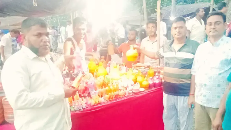 মুকসুদপুরে শেষ হলো শতবর্ষী বুড়ি মায়ের গাছতলার মেলা মুকসুদপুরে শেষ হলো শতবর্ষী বুড়ি মায়ের গাছতলার মেলা