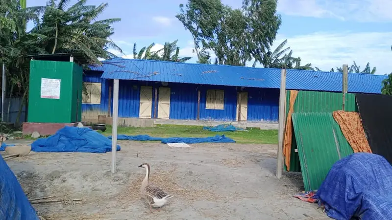 কর্ম দিবসে খোলেনা প্রাথমিক বিদ্যালয়, ওড়েনা পতাকাও কর্ম দিবসে খোলেনা প্রাথমিক বিদ্যালয়, ওড়েনা পতাকাও