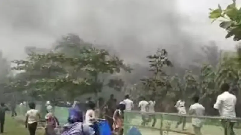 উত্তরার বিমান বাহিনীর প্রশিক্ষণ বিমান বিধ্বস্ত উত্তরার বিমান বাহিনীর প্রশিক্ষণ বিমান বিধ্বস্ত