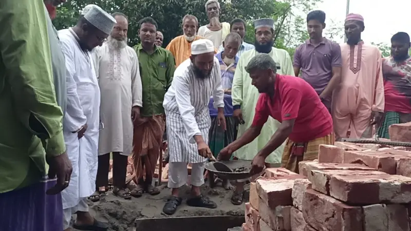 সুন্দরগঞ্জে মসজিদের উন্নয়ন কাজের উদ্বোধন সুন্দরগঞ্জে মসজিদের উন্নয়ন কাজের উদ্বোধন