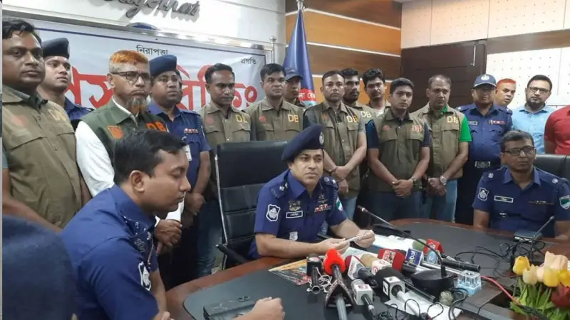 ‘অ্যাঞ্জিন মেটাল ইন্ডাস্ট্রিজে’র ডাকাতির মালামাল উদ্ধার, গ্রেপ্তার ৯