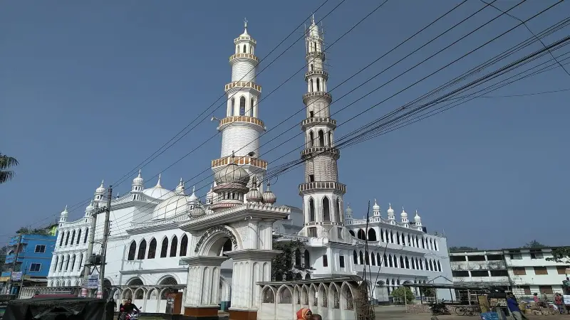 প্রাচীন স্থাপত্যের নিদর্শন মাইসাহেবা মসজিদ