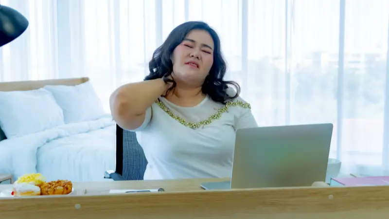 দীর্ঘ সময় ডেস্কে বসে কাজ করলে শরীরের যেসব ক্ষতি হয় দীর্ঘ সময় ডেস্কে বসে কাজ করলে শরীরের যেসব ক্ষতি হয়