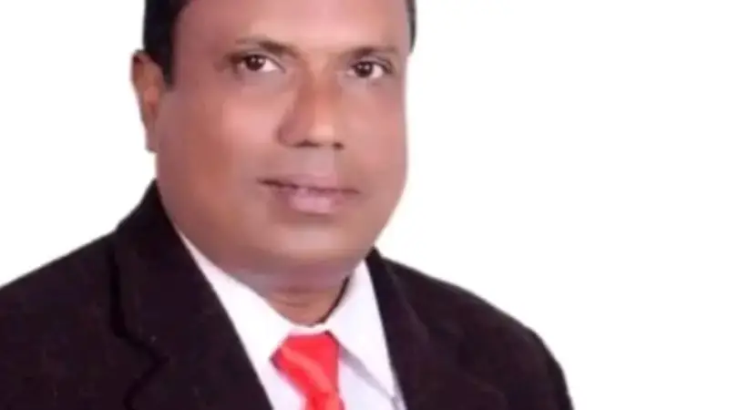 নেত্রকোনায় দিনে চেয়ারম্যান পদে যোগদান, রাতে গ্রেপ্তার নেত্রকোনায় দিনে চেয়ারম্যান পদে যোগদান, রাতে গ্রেপ্তার