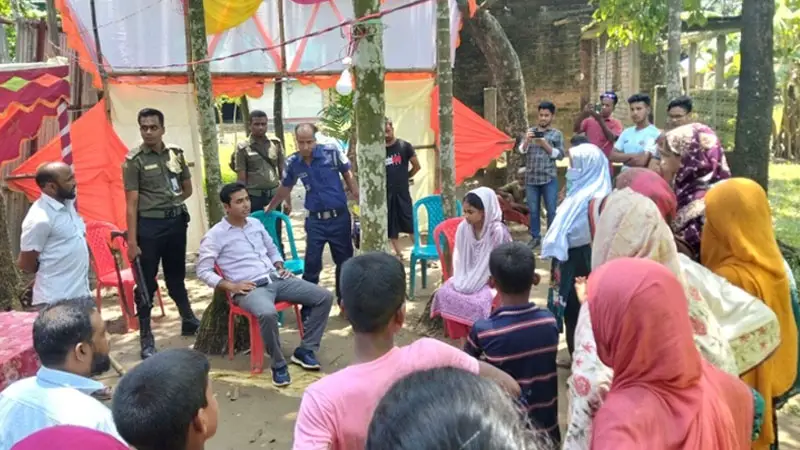 দুর্গাপুরে বাল্যবিবাহ রুখে দিলেন ইউএনও দুর্গাপুরে বাল্যবিবাহ রুখে দিলেন ইউএনও
