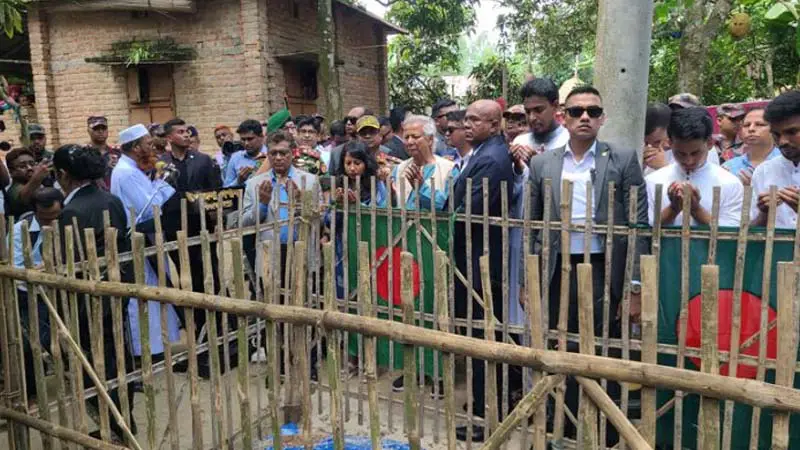 আবু সাঈদ এখন এক পরিবারের সন্তান না: প্রধান উপদেষ্টা আবু সাঈদ এখন এক পরিবারের সন্তান না: প্রধান উপদেষ্টা