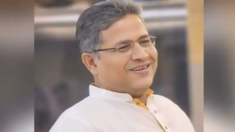 ‘ছাত্ররা রাজনীতি করতে চাইলে দ্রুত ক্ষমতা ছেড়ে দেওয়া উচিৎ’ ‘ছাত্ররা রাজনীতি করতে চাইলে দ্রুত ক্ষমতা ছেড়ে দেওয়া উচিৎ’