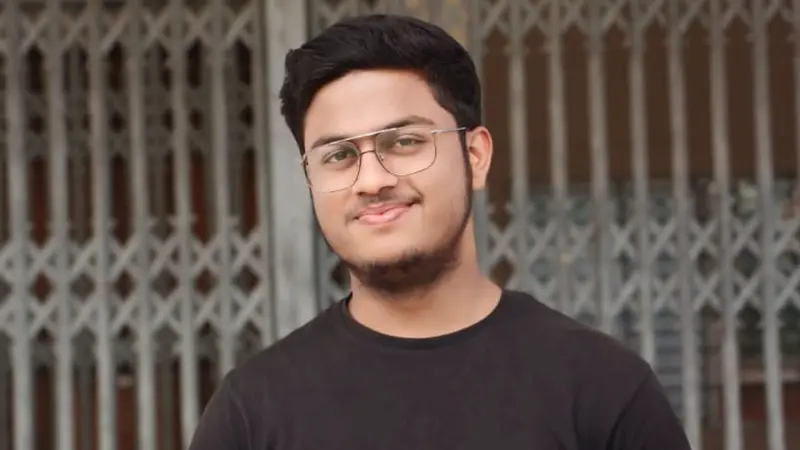 অসুস্থ মা-বাবার সেবায় নিবেদিত আপন, এসএসসিতে জেলার সেরা অসুস্থ মা-বাবার সেবায় নিবেদিত আপন, এসএসসিতে জেলার সেরা