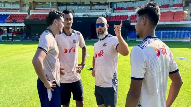 শারজায় ঘাম ঝরানো অনুশীলন টাইগারদের শারজায় ঘাম ঝরানো অনুশীলন টাইগারদের