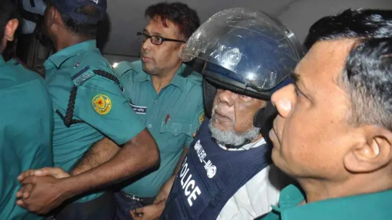 ব্যবসায়ী হত্যামামলায় আমুর ৬ দিনের রিমান্ড ব্যবসায়ী হত্যামামলায় আমুর ৬ দিনের রিমান্ড