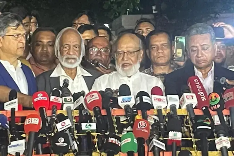ডিসেম্বরে নির্বাচনের আশ্বাস পায়নি বিএনপি ডিসেম্বরে নির্বাচনের আশ্বাস পায়নি বিএনপি