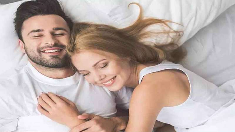 যে ৭ উপায়ে যৌবন ধরে রাখবেন