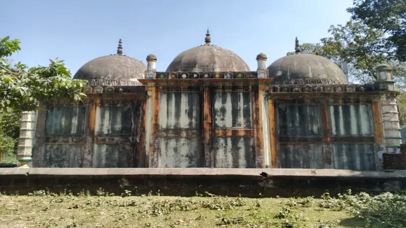 সংরক্ষণের অভাবে হারিয়ে যাচ্ছে মোঘল আমলের মসজিদ সংরক্ষণের অভাবে হারিয়ে যাচ্ছে মোঘল আমলের মসজিদ