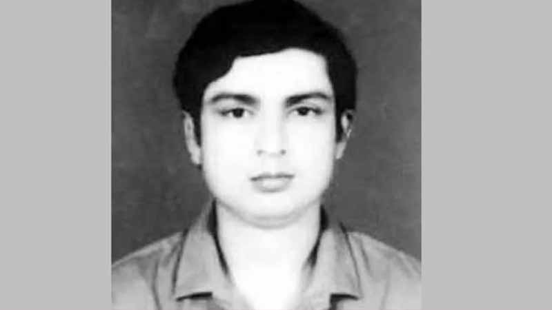 বুধবার স্মৃতি স্তম্ভে শ্রদ্ধাঞ্জলি অর্পণ বুধবার স্মৃতি স্তম্ভে শ্রদ্ধাঞ্জলি অর্পণ
