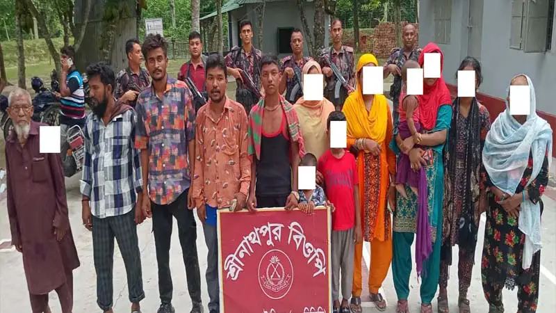 বিজিবি-বিএসএফ পতাকা বৈঠকে ১৪ বাংলাদেশি হস্তান্তর বিজিবি-বিএসএফ পতাকা বৈঠকে ১৪ বাংলাদেশি হস্তান্তর