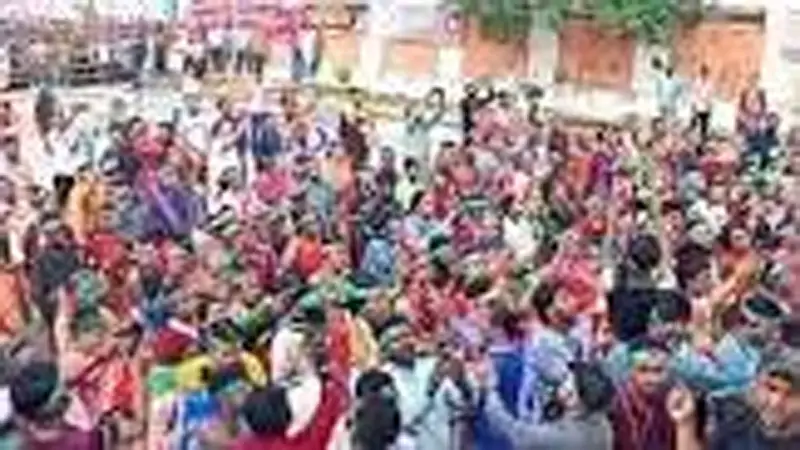 চট্টগ্রাম থেকে নতুন জাগরণ চট্টগ্রাম থেকে নতুন জাগরণ