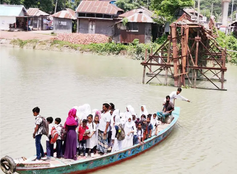 দুমকিতে তিন বছরেও নির্মাণ হয়নি ভাড়ানি খালের ব্রিজ